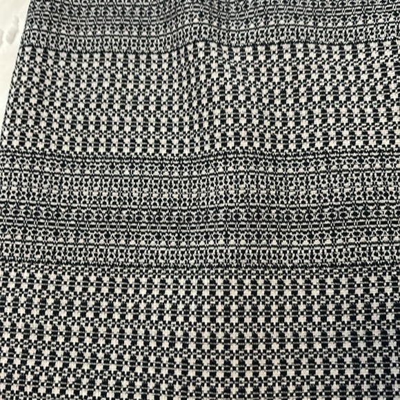 Beautiful Banana Republic Dress w/ criss cross back, Size 10, worn once - Picture 5 of 7